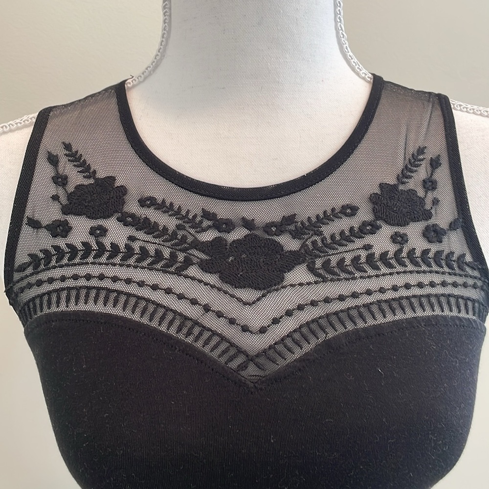 Garage Black Sleeveless Embroidered Top with Sheer Panel. XS - Picture 2 of 9